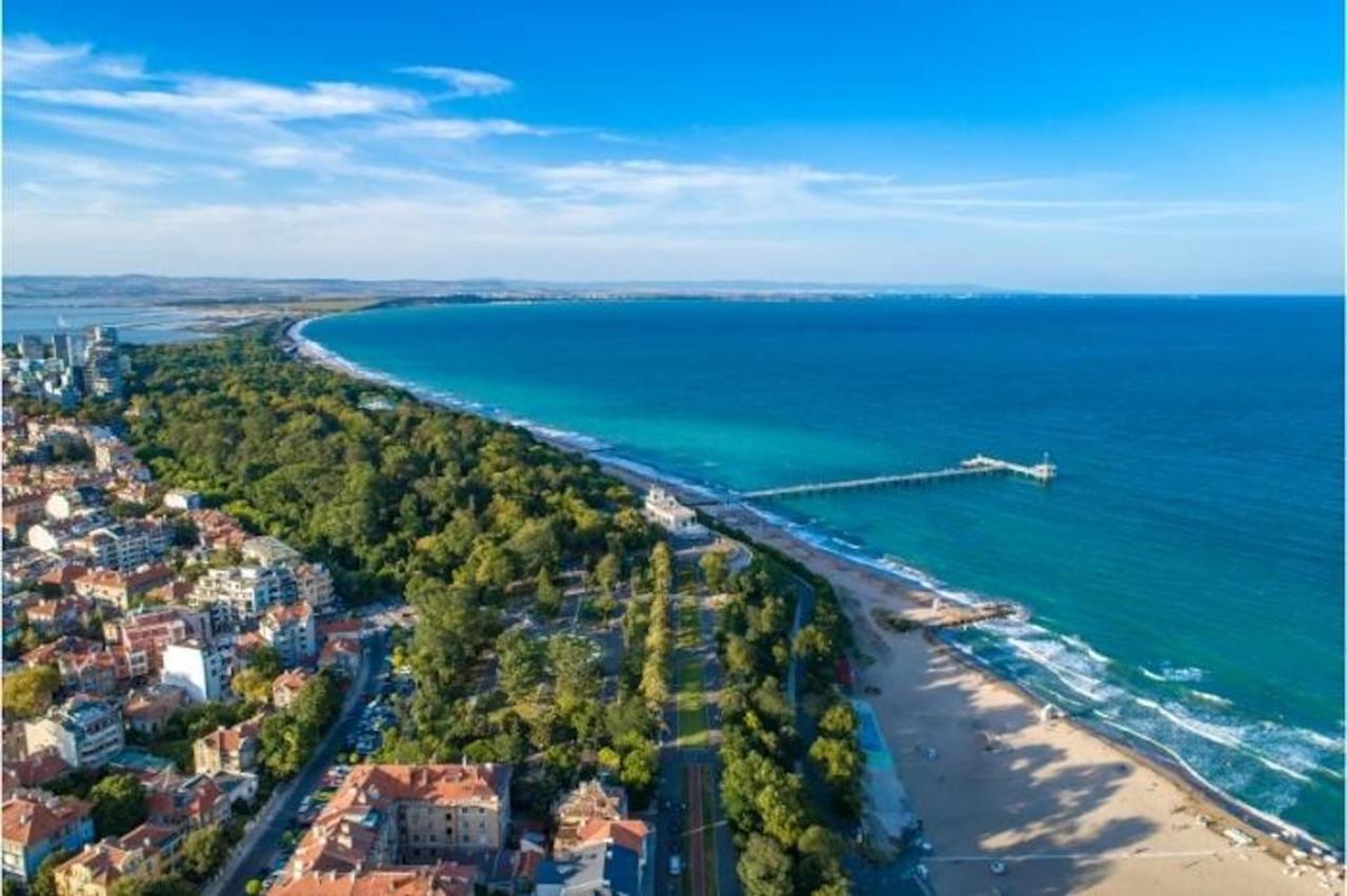 Salt Lake ApartHotel Pomorie Buitenkant foto