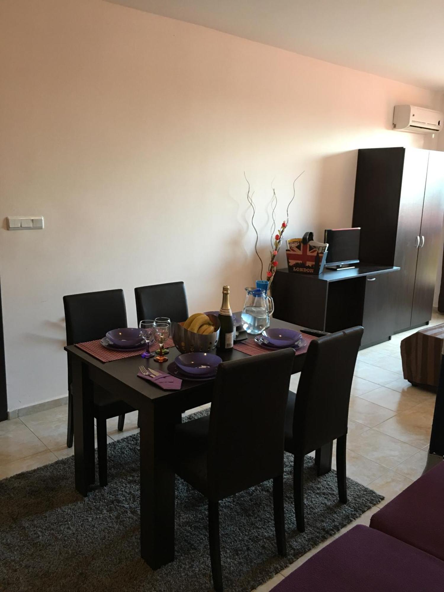 Salt Lake ApartHotel Pomorie Buitenkant foto