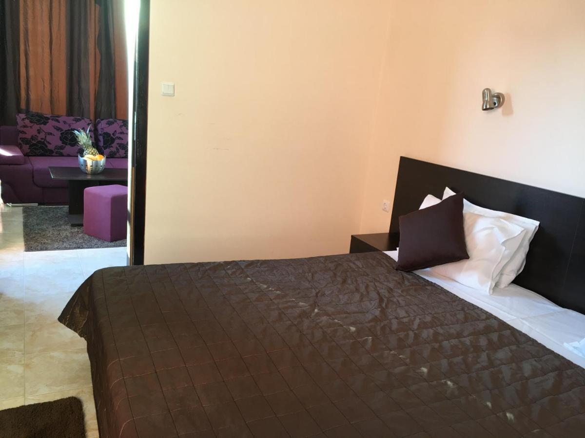 Salt Lake ApartHotel Pomorie Buitenkant foto